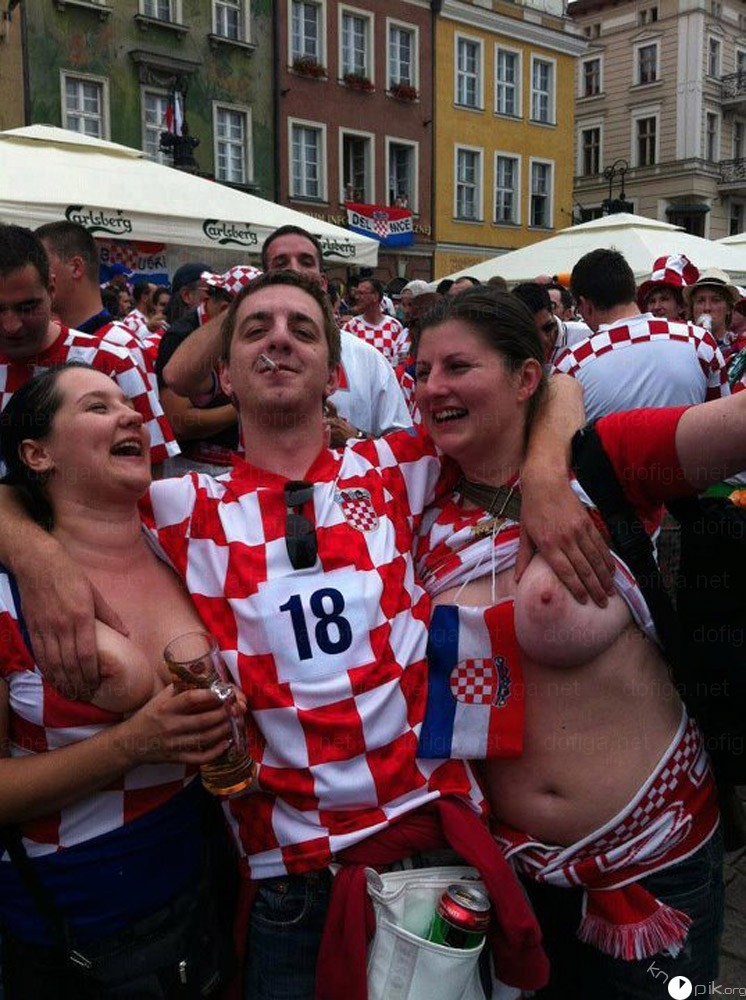 Суровые хорватские болельщики