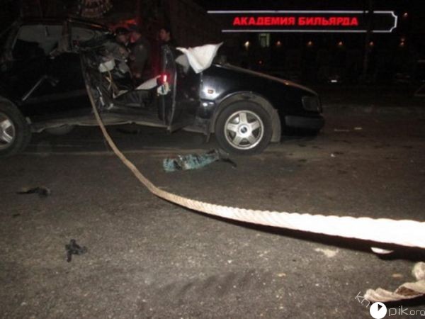 В аварии в Брянске пассажирку иномарки перерезало тросом