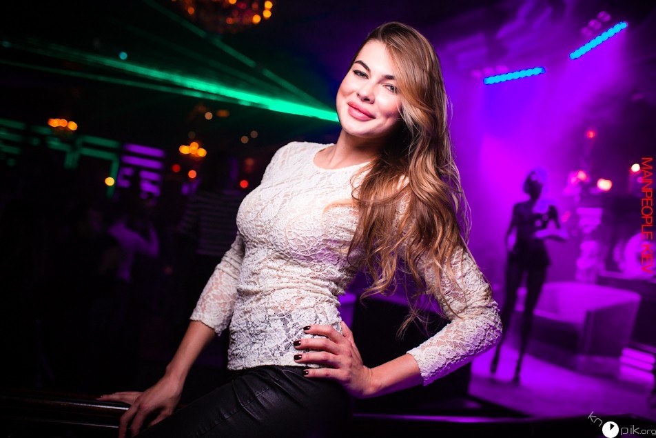 Весенние девушки из киевских ночных клубов